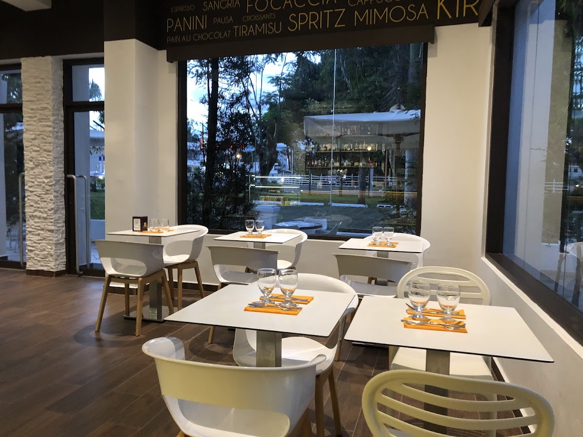 Caffe Monte Carlo Photos 2